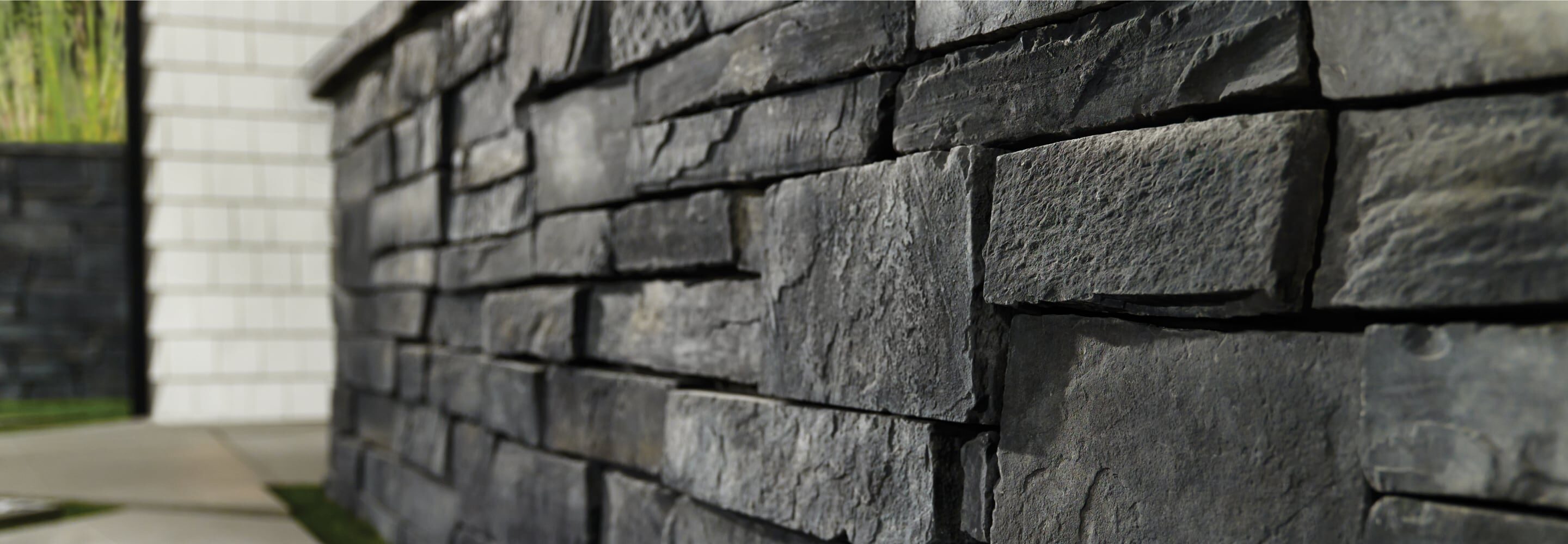 AMBLA INC Stone veneer Cascade Ledge in Mystic